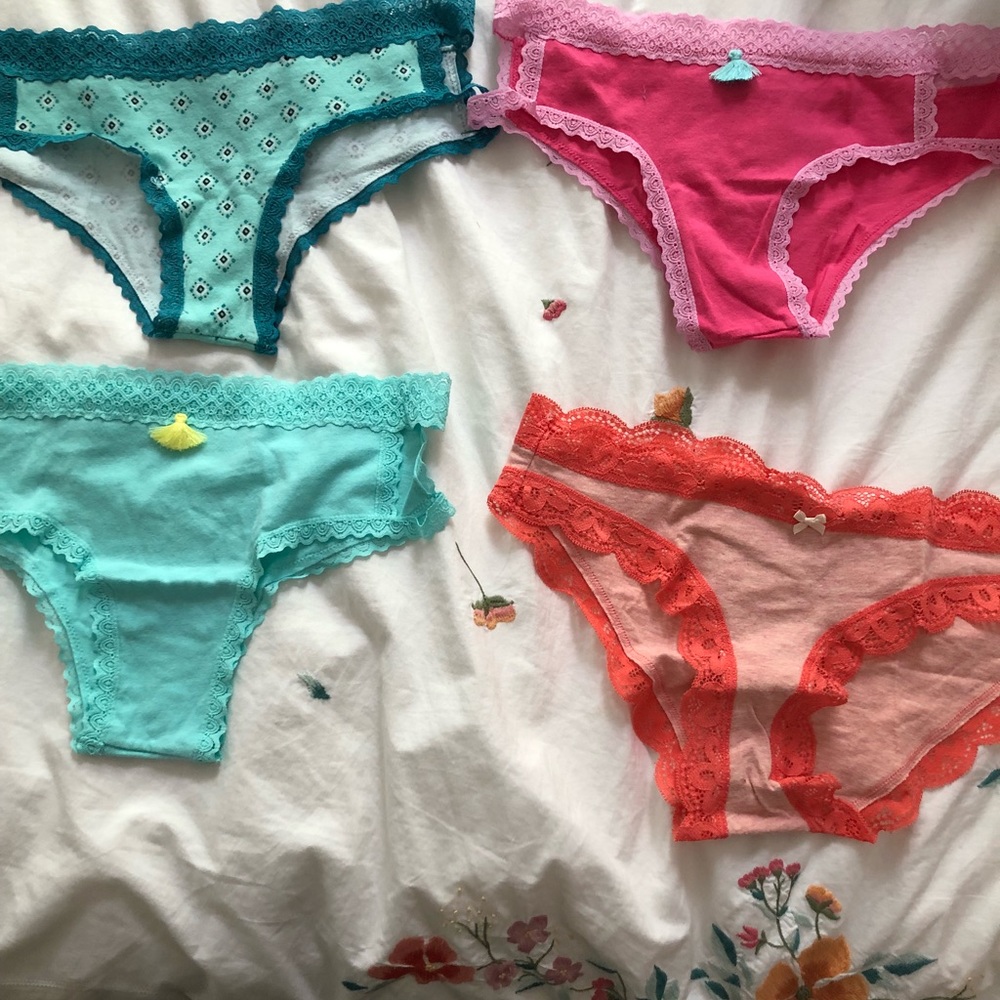 Bundle of Panties - Picture 4 of 8